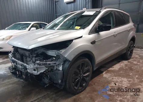 2017 Ford Escape Se из США, поврежденный, VIN 1FMCU9G93HUF00518
